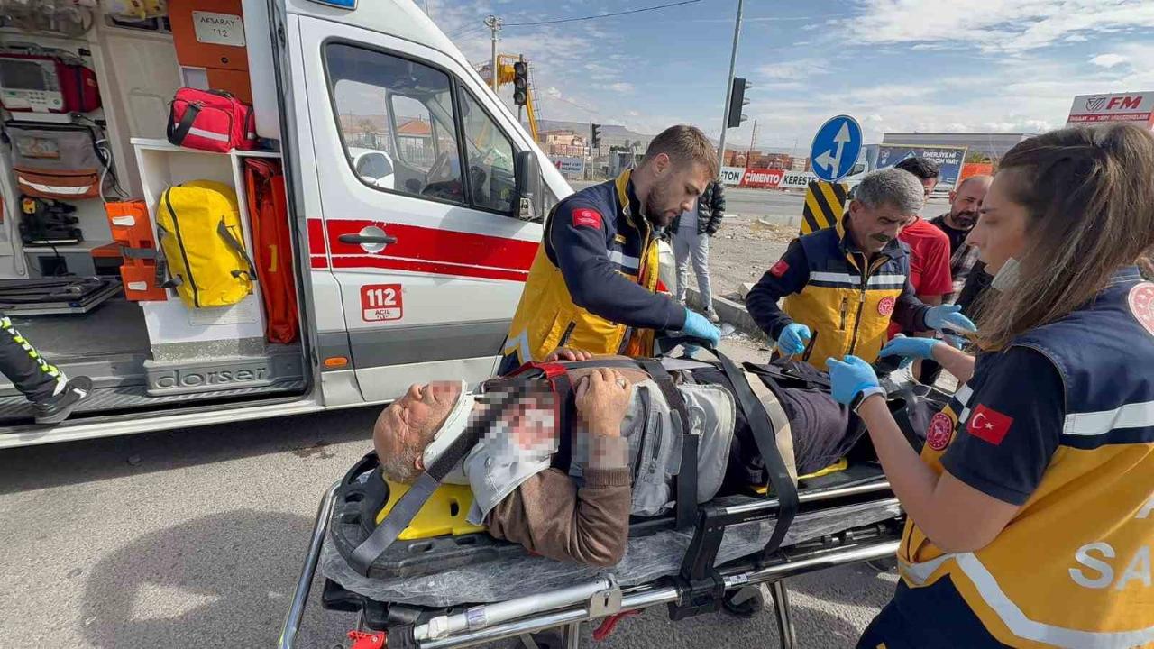 Aksaray Sanayi yolunda tır otomobille çarpıştı