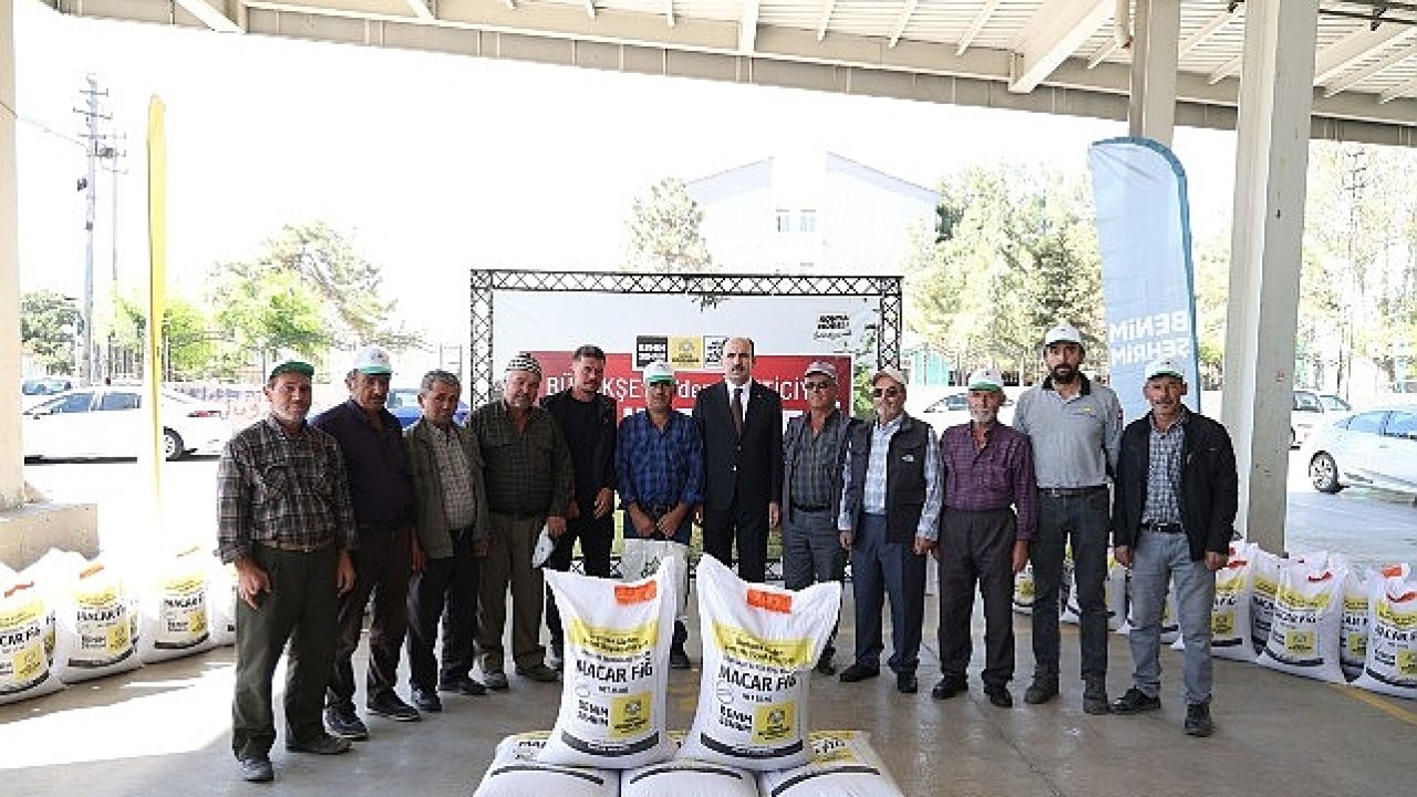 Başkan Altay: “Hayvancılık Yapan Çiftçimize Bu Yıl 80 Ton Macar Fiği Desteği Yapıyoruz&quot;