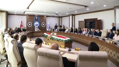 Rektör Arıbaş: Birlikte güzel işler başaracağımıza inanıyorum