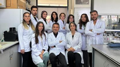 Aksaray Üniversitesi’nde antibiyotiğe dirençli  bakterilere karşı nanomalzeme geliştirilecek