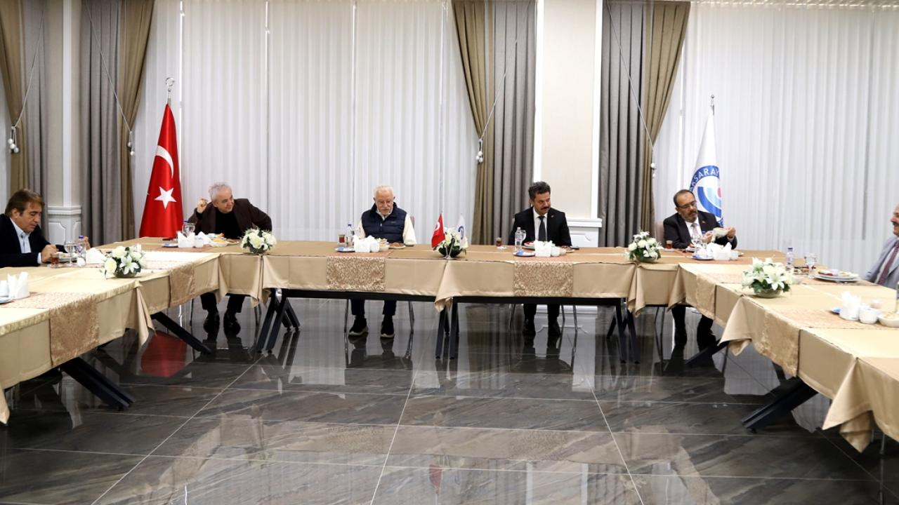ASÜ Rektörü Arıbaş, rektörleri istişare programında ağırladı