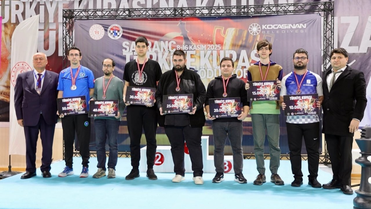 Kayseri&#039;de Satranç Türkiye Kupası sona erdi