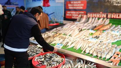 Aksaray Belediyesinden Balık Satış Noktalarına Sıkı Denetim