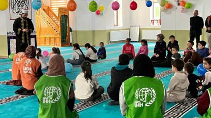 Aksaray İHH’dan “Minik Eller Camide Buluşuyor” Programı