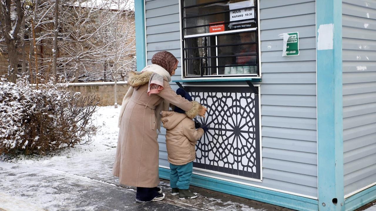 Aksaray’da Soğuk Kış Günlerinde Vatandaşların içini ısıtan Sıcak Sosyal Tesisler