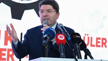 Bakan Tunç’tan sert dış politika mesajı