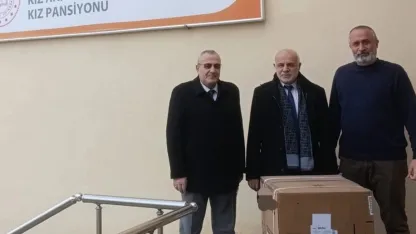Niğde'de diyabetli öğrencilere “Mini Buzdolabı” desteği