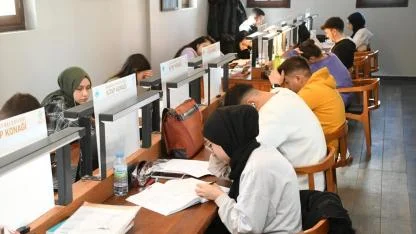 Aksaray'da Yarıyıl Tatilinde Öğrenciler Kitap Konaklarında Buluşuyor