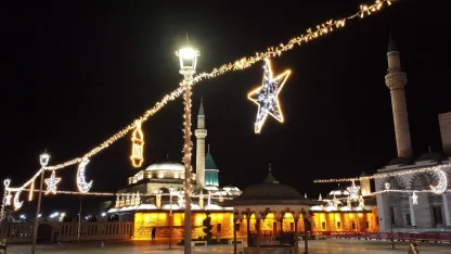 Konya 11 Ayın Sultanı'nı ışıl ışıl karşılıyor