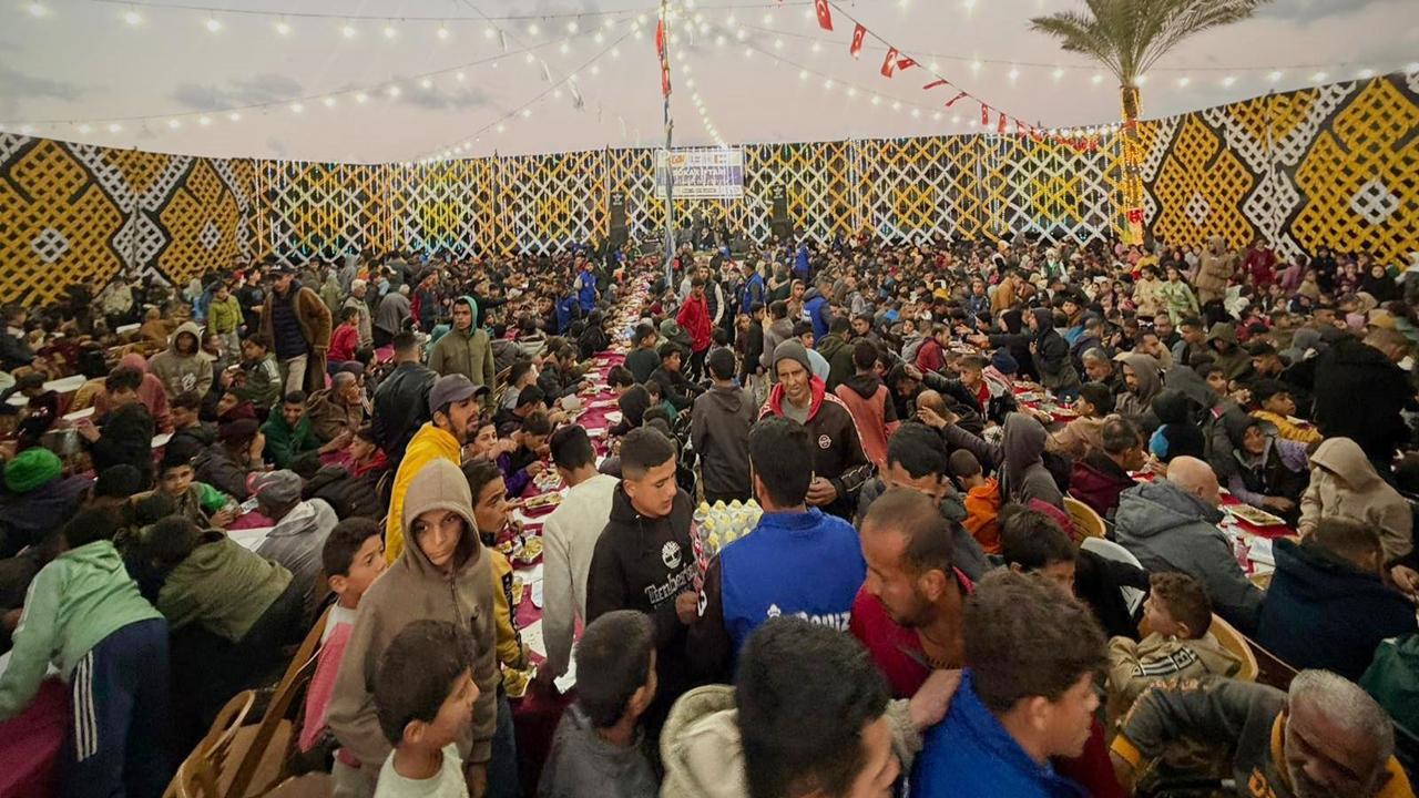 Aksaray Belediyesi Gazze’de Ramazan Boyunca Her Gün Bin Kişilik İftar Sofrası Kuruyor