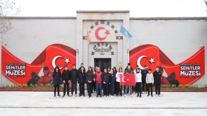 Aksaray Şehitler Müzesi’nde Gençlere Milli ve Manevi Değerler Aktarılıyor