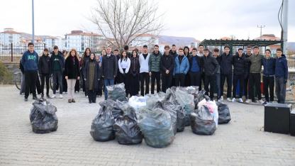 Aksaray Somuncu Baba Lisesi Öğrencilerinden Geri Dönüşüme Katkı