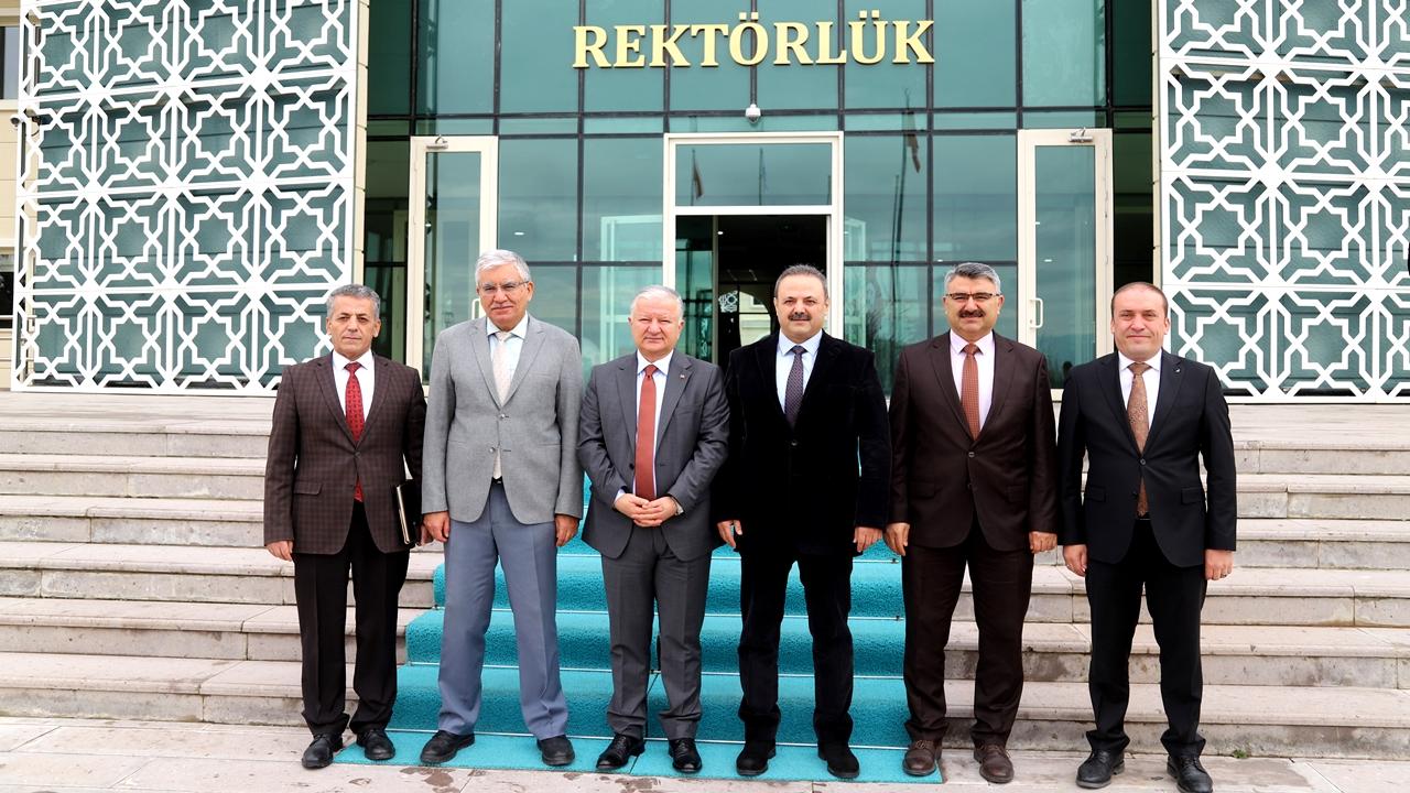 Aksaray Valisi Murat Duru’dan ASÜ Rektörü Prof. Dr. Alpay Arıbaş’a iade-i ziyaret