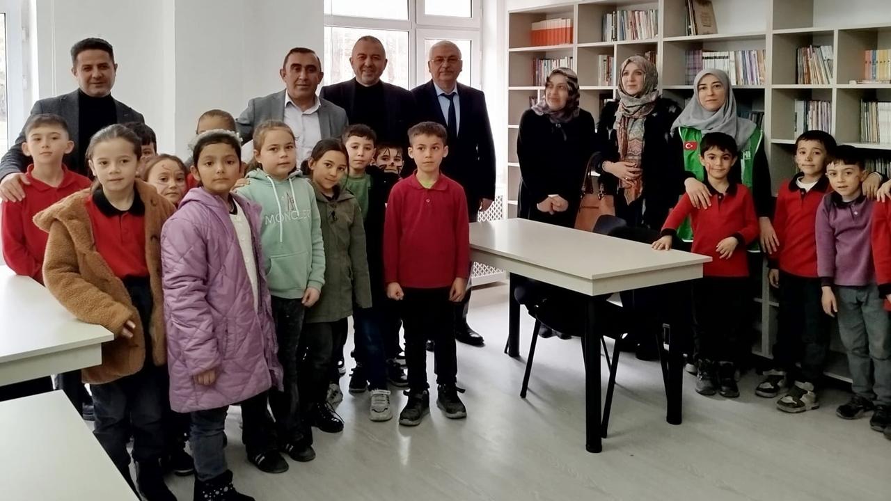 Helvadere Atatürk Ortaokulu Kütüphanesi Yenilendi