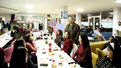 Rektör Arıbaş: Ülkelerinizde söz sahibi bireyler olacaksınız