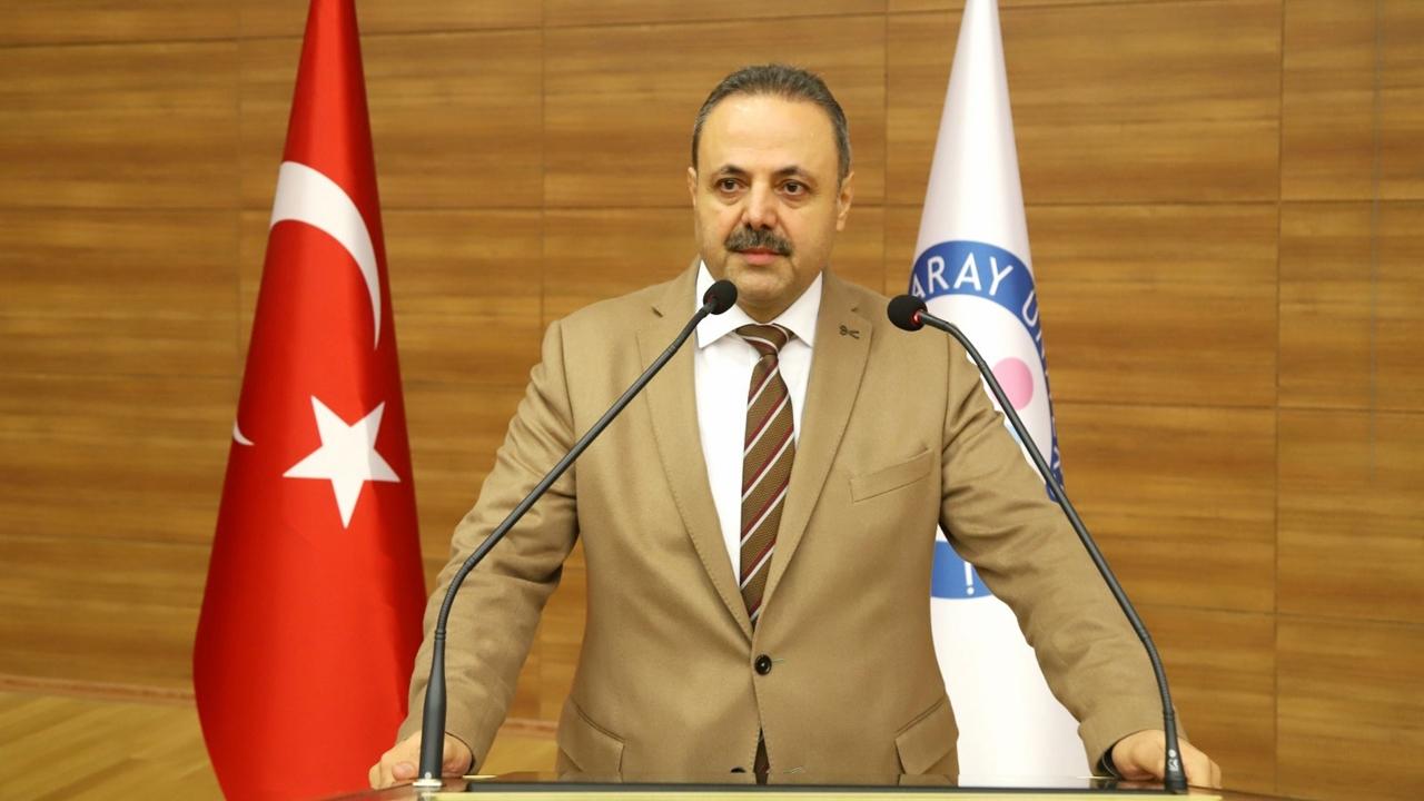 Rektör Arıbaş: Türk milletinin gösterdiği fedakârlık gurur verici