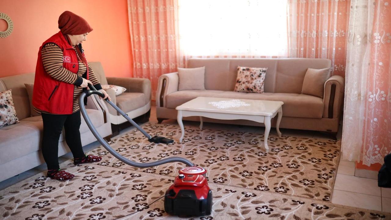 Aksaray Belediyesi’nden Ramazan’da 266 Aileye Evde Temizlik Ve Bakım Desteği