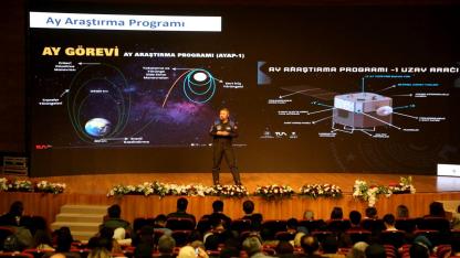 Türkiye’nin ilk astronotu Alper Gezeravcı ASÜ’de öğrencilerle buluştu