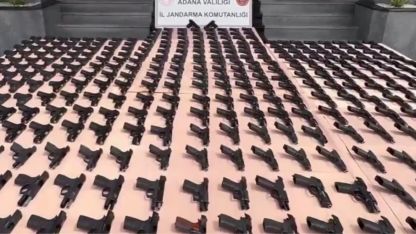 Jandarma’dan dev operasyon... 1.107 ruhsatsız tabanca ele geçirildi