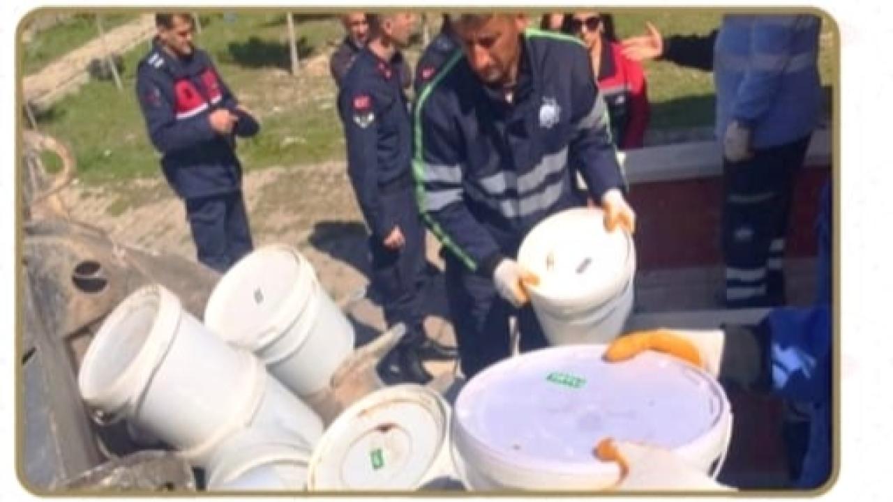 AKSARAY'DA DEV KAÇAK GIDA OPERASYONU: 4 TONU AŞKIN ÜRÜN İMHA EDİLDİ