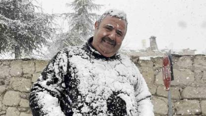 Aksaray'ın Güzelyurt ilçesinde Nisan ayında kar yağışı