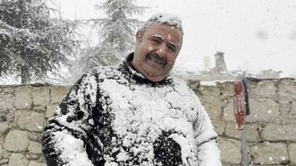 Aksaray'ın Güzelyurt ilçesinde Nisan ayında kar yağışı