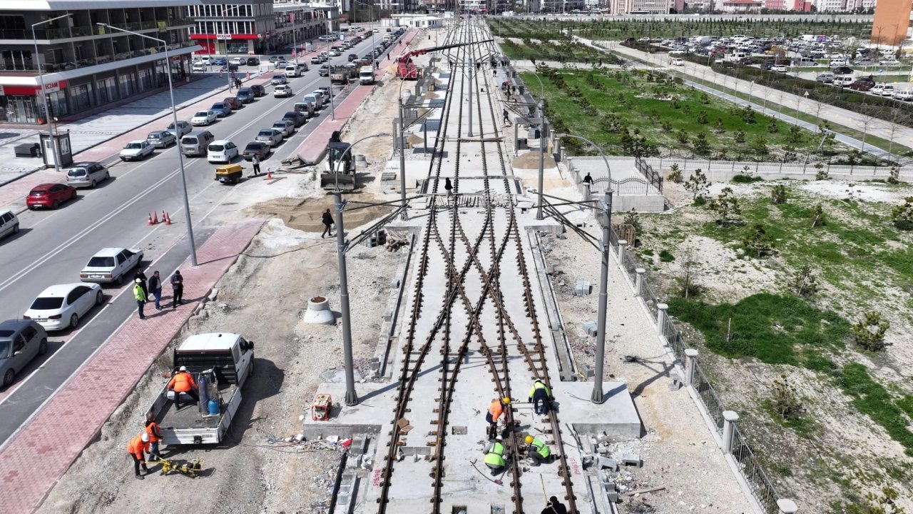 Konya’da Stadyum-Şehir Hastanesi Tramvay Hattı hızla ilerliyor